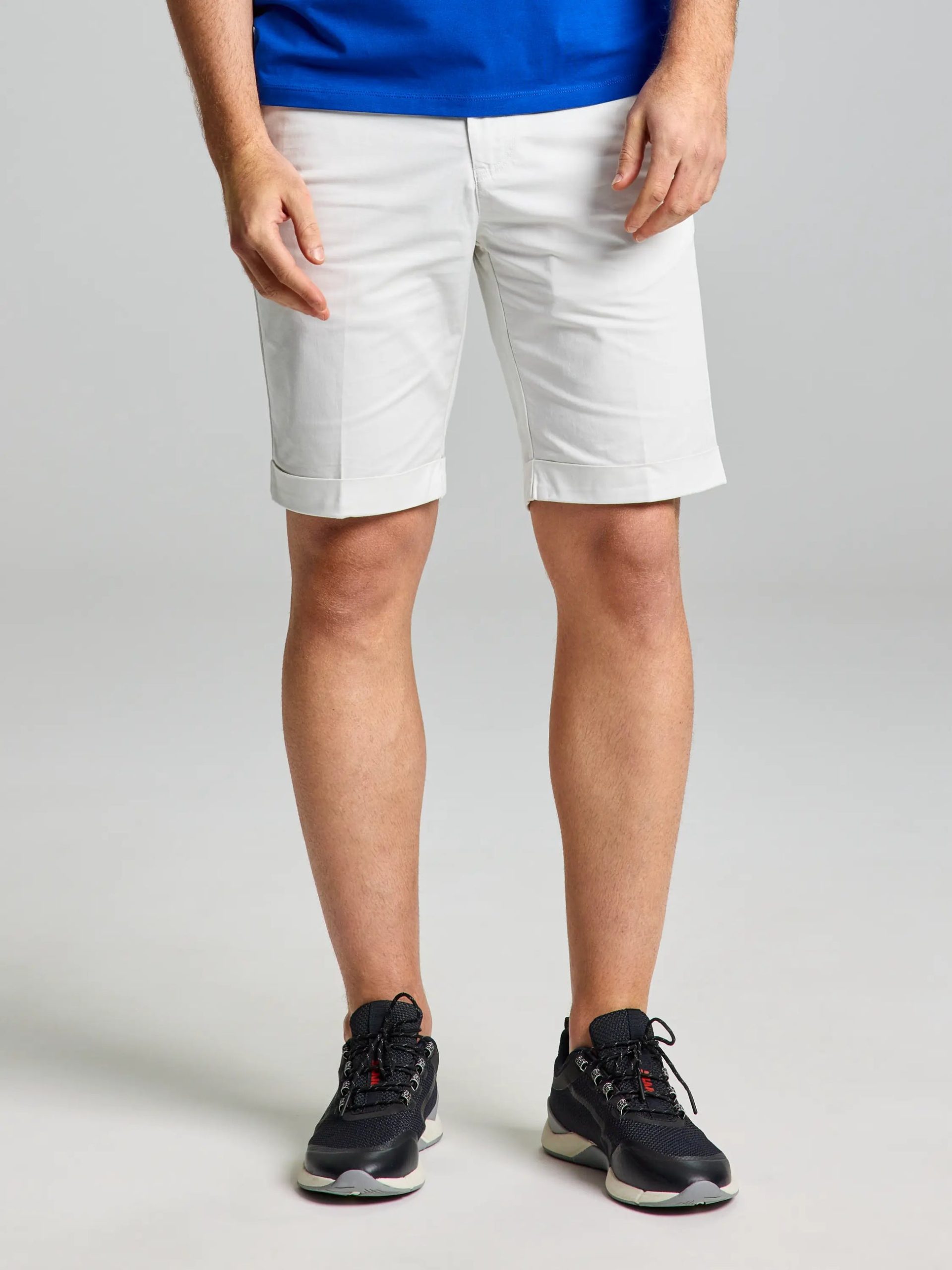 pantaloncini-chino-uomo-769nxu-1.jpg