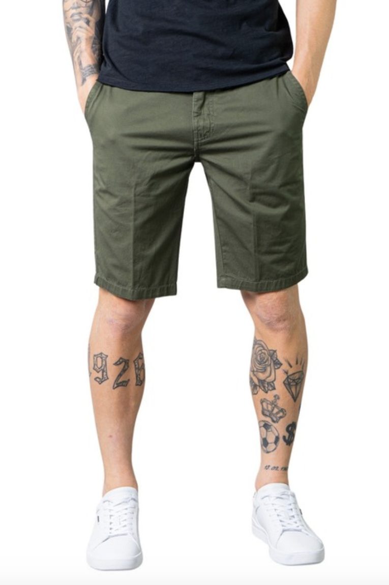 pantaloncini-verdi-uomo-627mlo-1.jpg